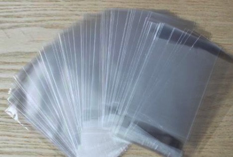 湖南客戶大象分頁貼標(biāo)機(jī)調(diào)試完畢投入使用